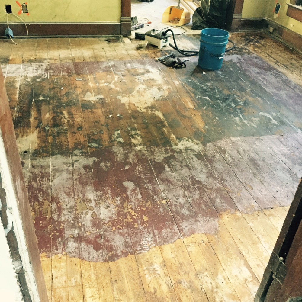 Dining room sans linoleum